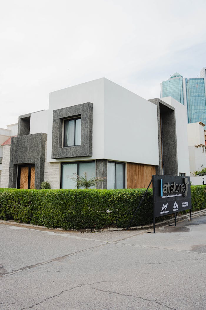 Contemporary home design in Erbil, showcasing minimal architecture and luxury real estate.